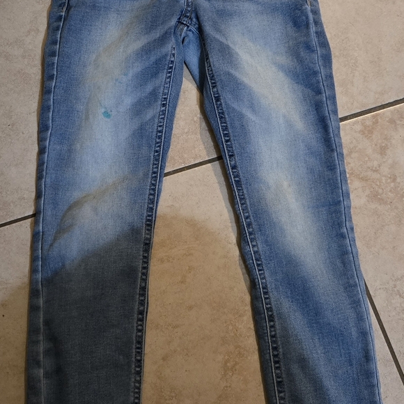 Assorted Denim Jeans Collection - Picture 5 of 12